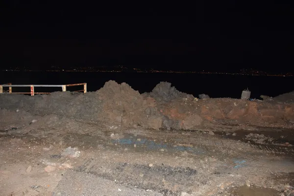 son-dakika-heykelleriyle-gundemden-dusmeyen-chpnin-taskin-onlemi-sahile-kumdan-set-cekti-1608022254417.jpg Son dakika: Heykelleriyle gündemden düşmeyen CHP'nin taşkın önlemi: Sahile kumdan set çekti - 4