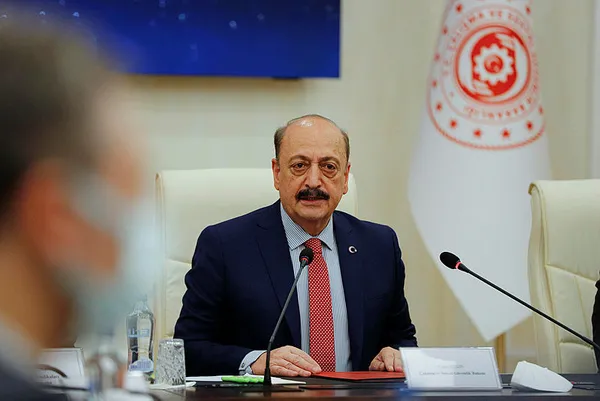 Ekonomide müjdeler üst üste gelecek! Çalışma ve Sosyal Güvenlik Bakanı Vedat Bilgin A Haber’de açıkladı: Bu hafta içinde görüşeceğiz