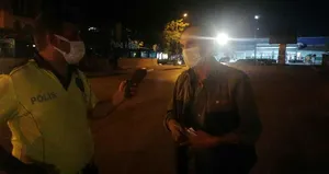 Alkollü sürücüden polislere güldüren tehdit