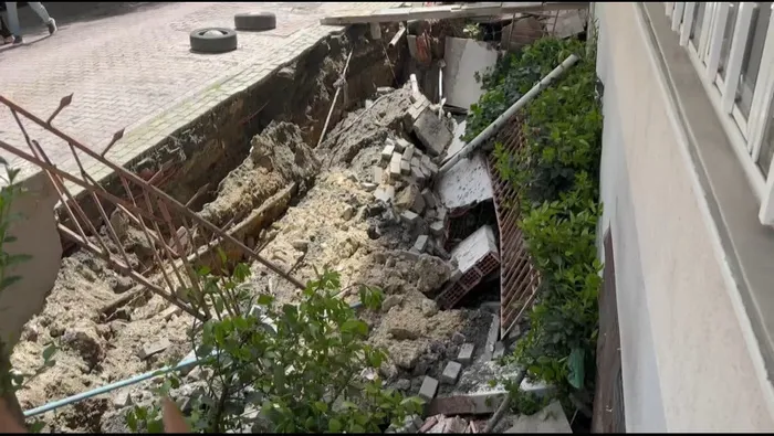 Avcılar'da korkutan olay! Mahalle sakinleri sokağa döküldü - 3