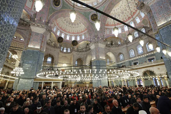 Son dakika: Yeni Camii yeniden ibadete açıldı! Başkan Erdoğan’dan önemli açıklamalar