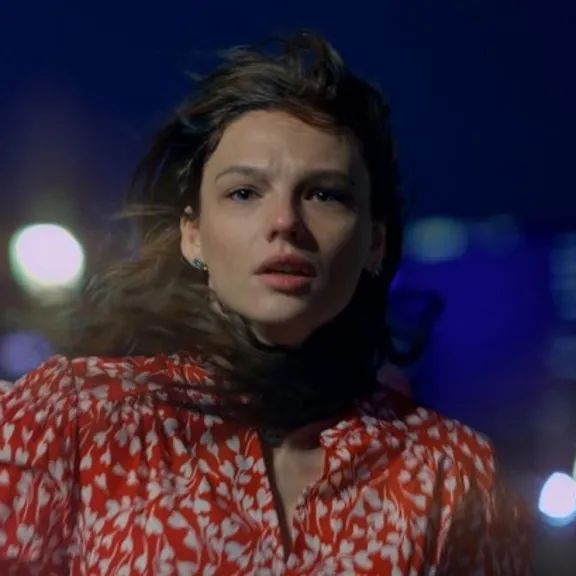 atv’den yeni bomba! Aynı Yağmur Altındanın ilk tanıtımı yayında