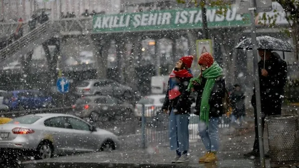 1675577951192.jpeg İstanbul ve birçok ilde kar alarmı verildi ⛄ Meteoroloji'den yoğun kar yağışı uyarısı | Lapa lapa yağacak çocuklar bayram edecek ❄Yeni haftada hava nasıl olacak? - 21