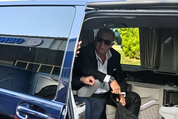 Panathinaikos teknik direktörü Fatih Terim’den ilk sözler: İmzalarımı sadece kağıt üzerine atmam, kalbimden gelir