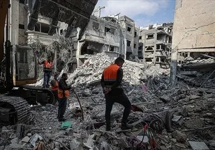 Katil İsrail yine çocukları hedef aldı: 3 yaralı