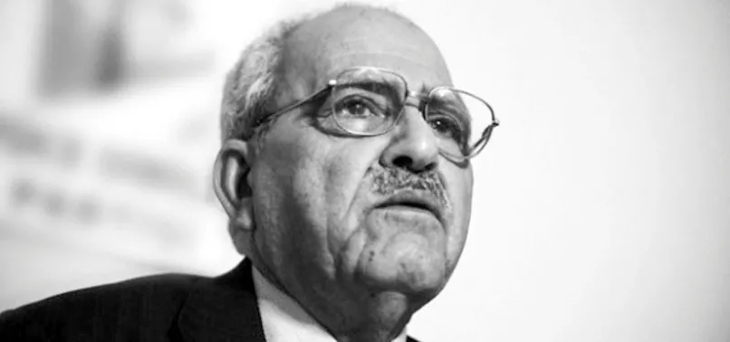 Sezai Karakoç şiirleri ve sözleri! Sezai Karakoç'un en güzel şiirleri! Mona Roza, Ey sevgili, Diriliş, Ölüm şiiri...