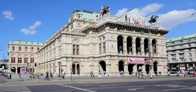 Avrupa’nın göbeğinde skandal! Viyana Devlet Operası’nda balerinlere işkence
