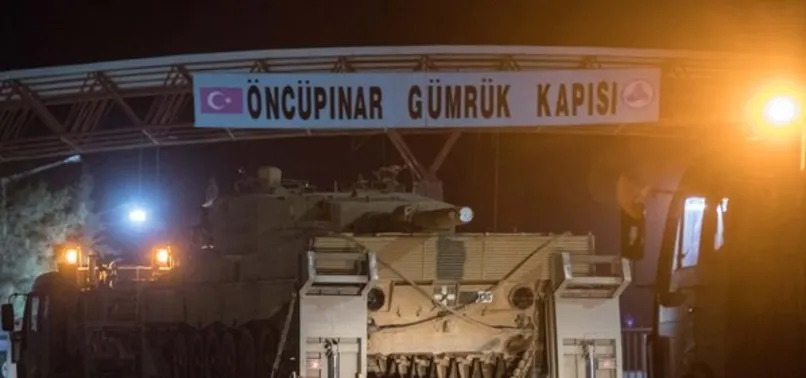 Tanklar sınır kapısından geçiyor!