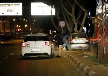 Konyaaltı Sahili'nde fuhuş pazarlığı sürüyor