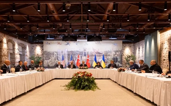 Rusya ve Ukrayna görüşmesinden ilk kare!