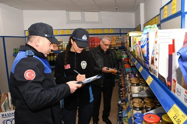 Zincir marketlere fahiş fiyat denetimi! Ekipler göz açtırmıyor | Mühürleyip faaliyetlerine ara verildi