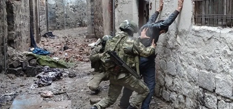 Suriye sınırında teslim olan terörist tutuklandı