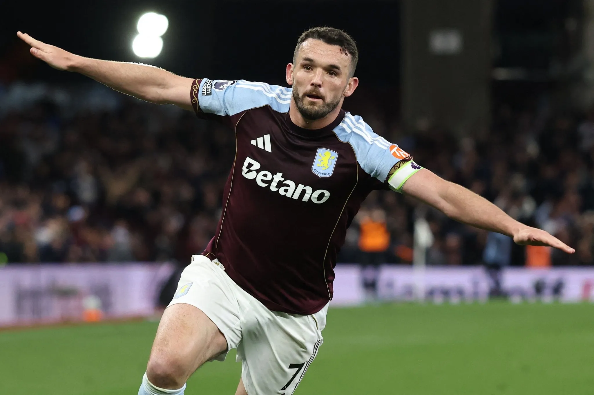 İstanbul'da kupa sahibini buldu! Aston Villa Avrupa Ligi şampiyonu oldu