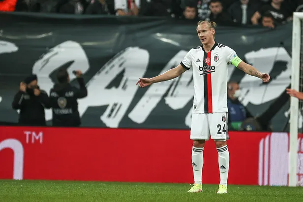 Sporting Lizbon Beşiktaş maçı saat kaçta? 2021 Şampiyonlar Ligi BJK maçı hangi kanalda, şifreli mi, şifresiz mi?