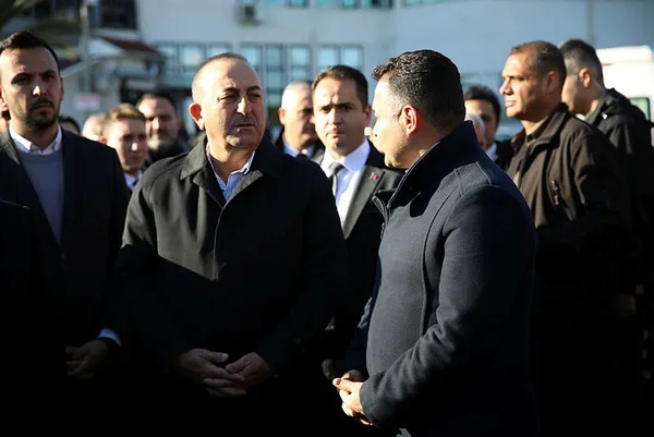 Dışişleri Bakanı Mevlüt Çavuşoğlu Antalya’da deprem felaketiyle ilgili önemli açıklamalar