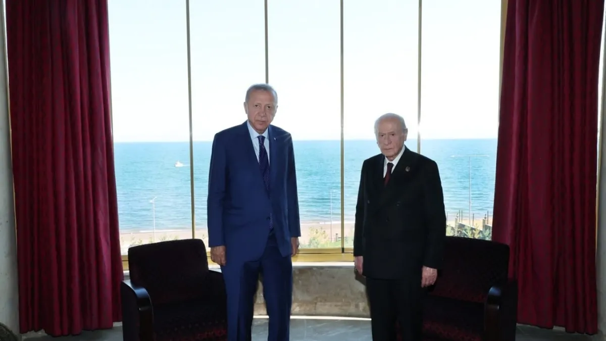 Ahlat'ta Cumhur Zirvesi! Başkan Erdoğan ve Bahçeli ile Devlet Bey Konağı'nda görüştü