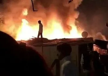 Sakarya'da tek katlı ev alev topuna döndü!
