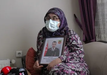 Şehit annesinden CHP'ye sert tepki: Eskişehir Belediye Başkanı burada gezerken benim oğlum kurşuna dizildi