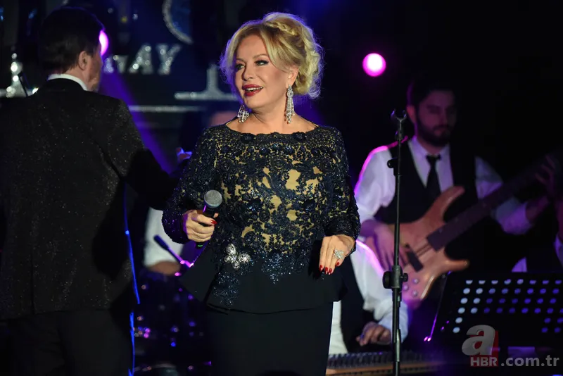 Emel Sayın gençlik fotoğrafıyla sosyal medyayı salladı! "Bir zamanlar photoshopa gerek yoktu" 5