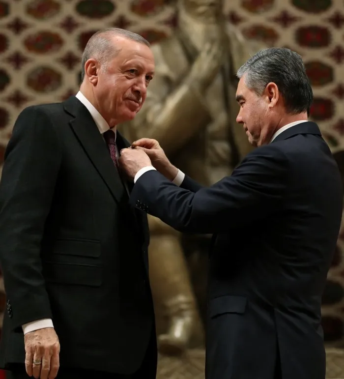 SON DAKİKA: Başkan Erdoğan'dan Türkmenistan'a teşekkür! "Bu âli nişanı şerefle taşıyacağım" - 3