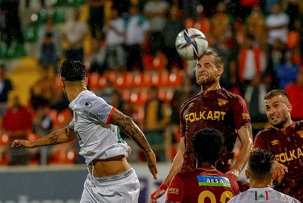 alanyaspor-goztepe-mucadelesinde-kazanan-yok-1635694098354.jpg Alanyaspor - Göztepe mücadelesinde kazanan yok! - 1
