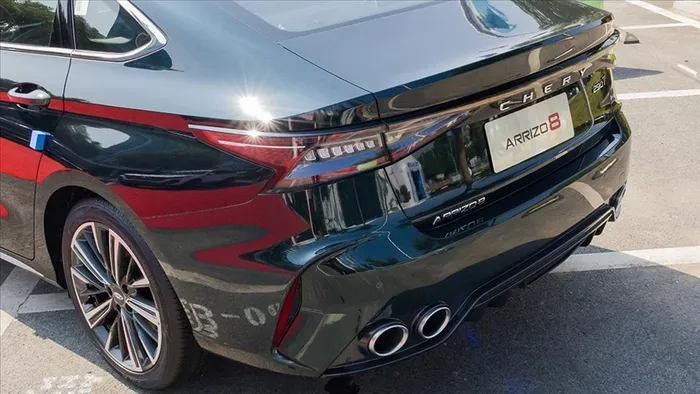 cinden-ithal-edilen-tum-otomobillere-yuzde-40-ek-vergi-karari-ticaret-bakanligi-tum-detaylari-duyurdu-1717832634542.jpg Çin'den ithal edilen tüm otomobillere yüzde 40 ek vergi kararı! Ticaret Bakanlığı tüm detayları duyurdu... - 1