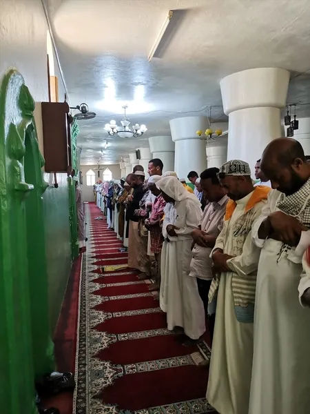 İdlibliler, şehit Türk askerleri için gıyabi cenaze namazı kıldı