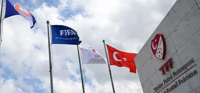 Galatasaray ve Fenerbahçe'nin cezası belli oldu! PFDK kararları açıklandı - Son Dakika Haberleri - 1