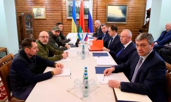 Ukrayna’dan Rusya ile müzakere açıklaması! Süreç askıya alındı