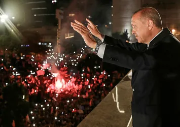 Seçim tamam, sıra yemin ve kabinede
