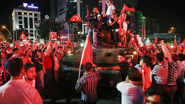 Yarın kargolar açık mı, kapalı mı? 15 Temmuz Perşembe günü Yurtiçi, Aras, MNG, ve PTT kargo çalışacak mı? - 2