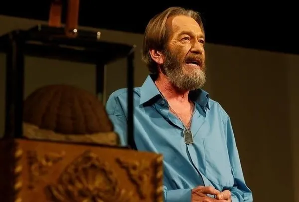 Ferhan Şensoy hayatını kaybetti