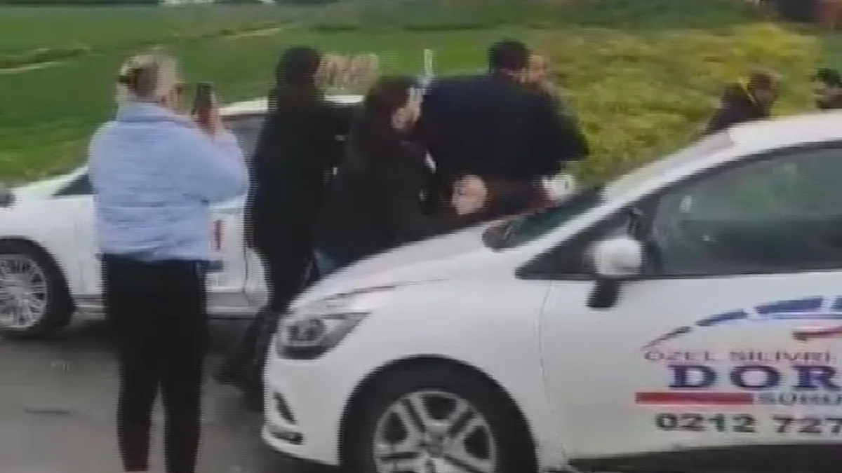 Ehliyet sınavını geçemeyince komisyon üyesine saldırdılar