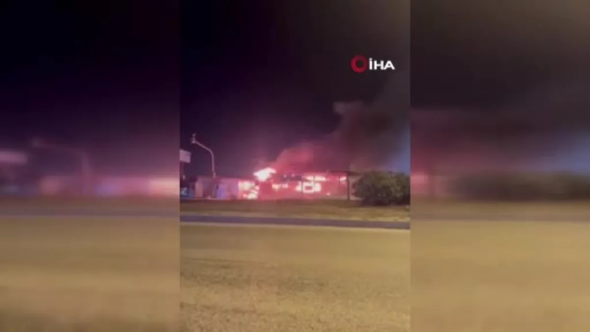 Prefabrik iş yeri alevlere teslim oldu