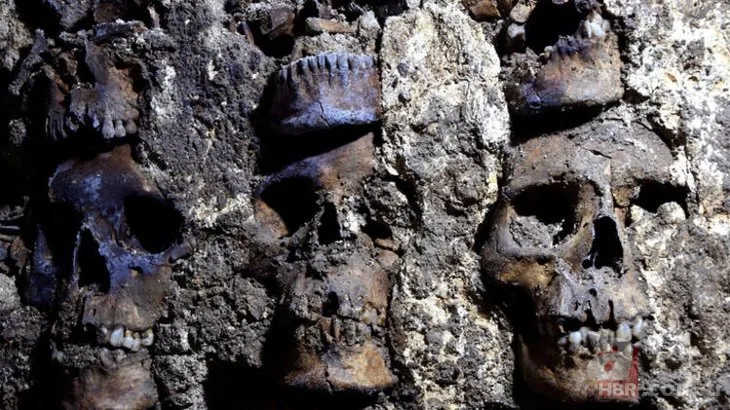 Bilim insanları Aztekler’e ait kafatasları karşısında şoke oldu! Kafatası kulesi…