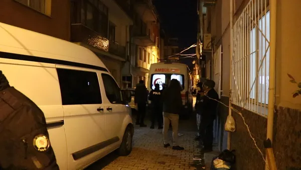 1615518222363.jpg İzmir'de vahşet! Çekyat içinde cesedi bulundu - 2
