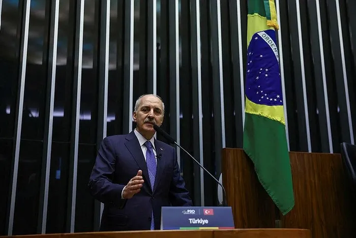 tbmm-baskani-kurtulmustan-yeni-anayasa-calismalarina-iliskin-aciklama-1731086549195.jpeg TBMM Başkanı Kurtulmuş'tan yeni anayasa çalışmalarına ilişkin açıklama! - 1