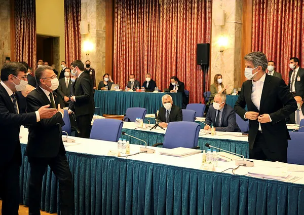 Cumhurbaşkanı Yardımcısı Fuat Oktay'dan HDP'li Garo Paylan'a tek dil cevabı - 3