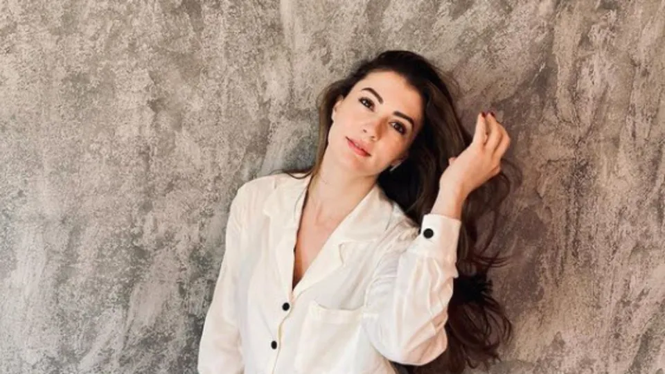 Burcu Özberk'ten estetik isyanı