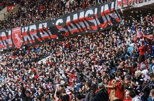 Trabzonspor - Fenerbahçe maçı için flaş karar! Fenerbahçe taraftarlar maça alınacak mı?