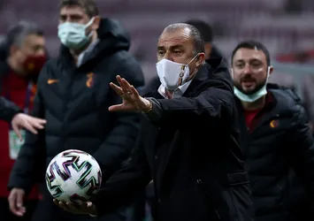 Galatasaray transfer haberleri son dakika | Galatasaray'dan sürpriz transfer hamlesi! 2 oyuncu için çalışmalar başladı