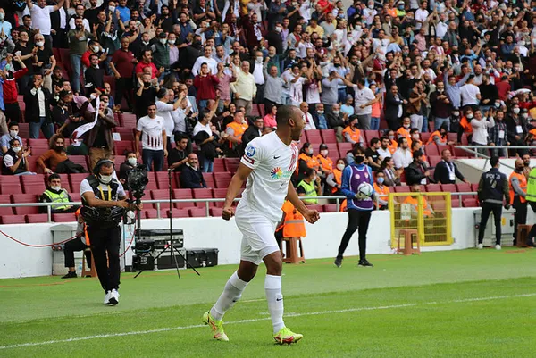 Beşiktaş ’Hataya’ düştü I Hatayspor 1-0 Beşiktaş MAÇ SONUCU-ÖZET
