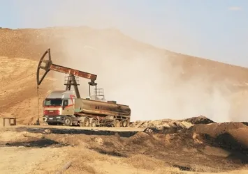 Amerika kaçak petrolü PKK ile bölüşüyor