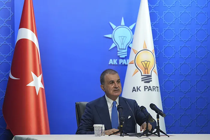 AK Parti Sözcüsü Ömer Çelik: Hükümete kılıç çektiler diyenler vesayeti diriltmek istiyor