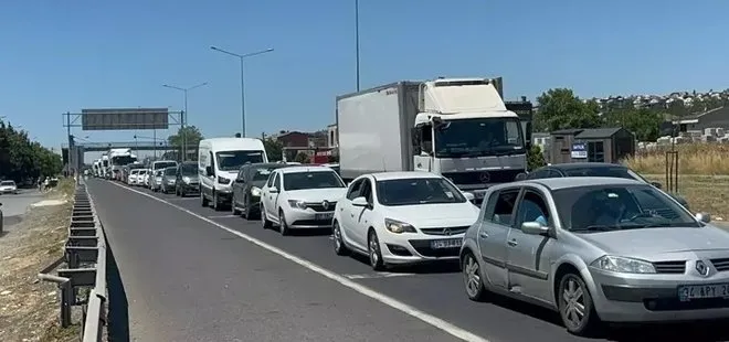 Tekirdağ’dan İstanbul yönüne araç yoğunluğu