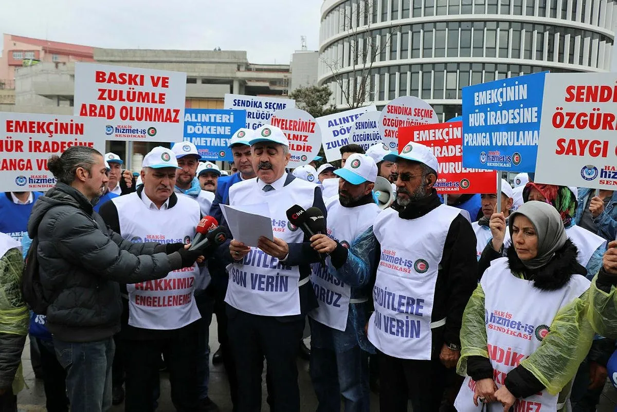 CHP'li Bolu Belediye Başkanı Tanju Özcan'dan işçi kıyımı