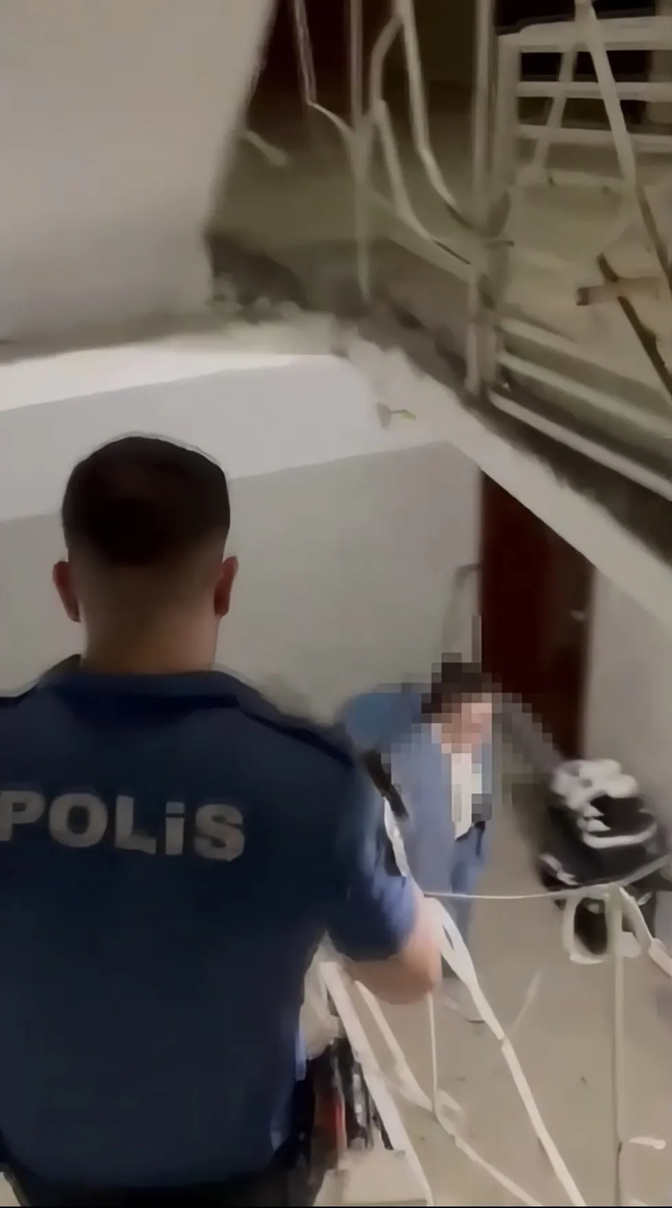 Esenler’de 64 yıl hapis cezasıyla aranan Gülüstan Kurt canlı yayında yakalandı: "Kapıyı açma Hürrem" - 4