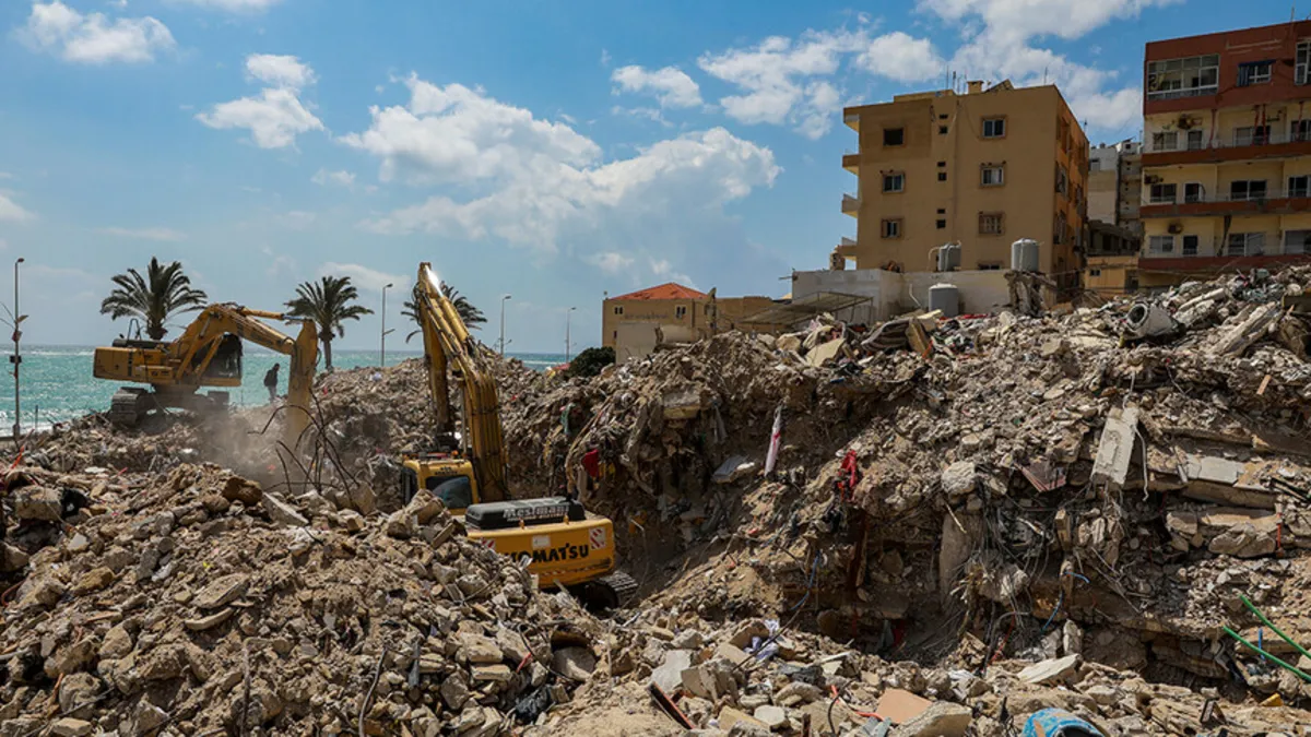 İsrail'den ateşkese rağmen saldırı! Lübnan'ın güneyindeki evleri bombaladı