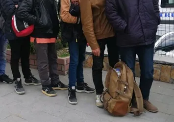 Edirne'de 17 düzensiz göçmen yakalandı