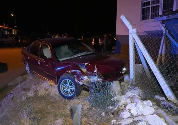 Kırıkkale’de kafa kafaya çarpışma: 3 yaralı